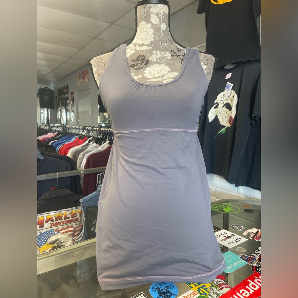 Lululemon Women’s Tank Top Size 8